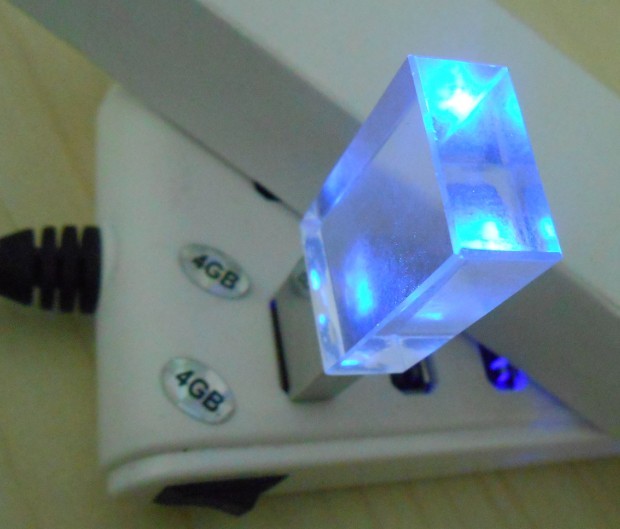 3D Crystal USB-muistitikku